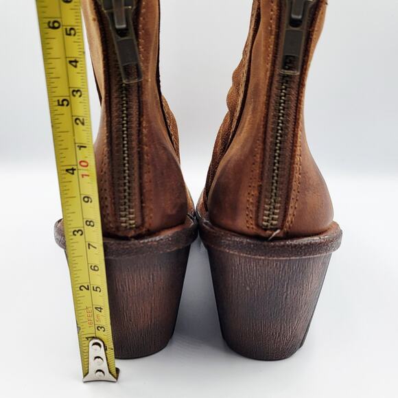 Bionica Destiney Camel Brown Suede Slouch Ankle Wedge Boots Women’s Size 7M - Picture 9 of 9